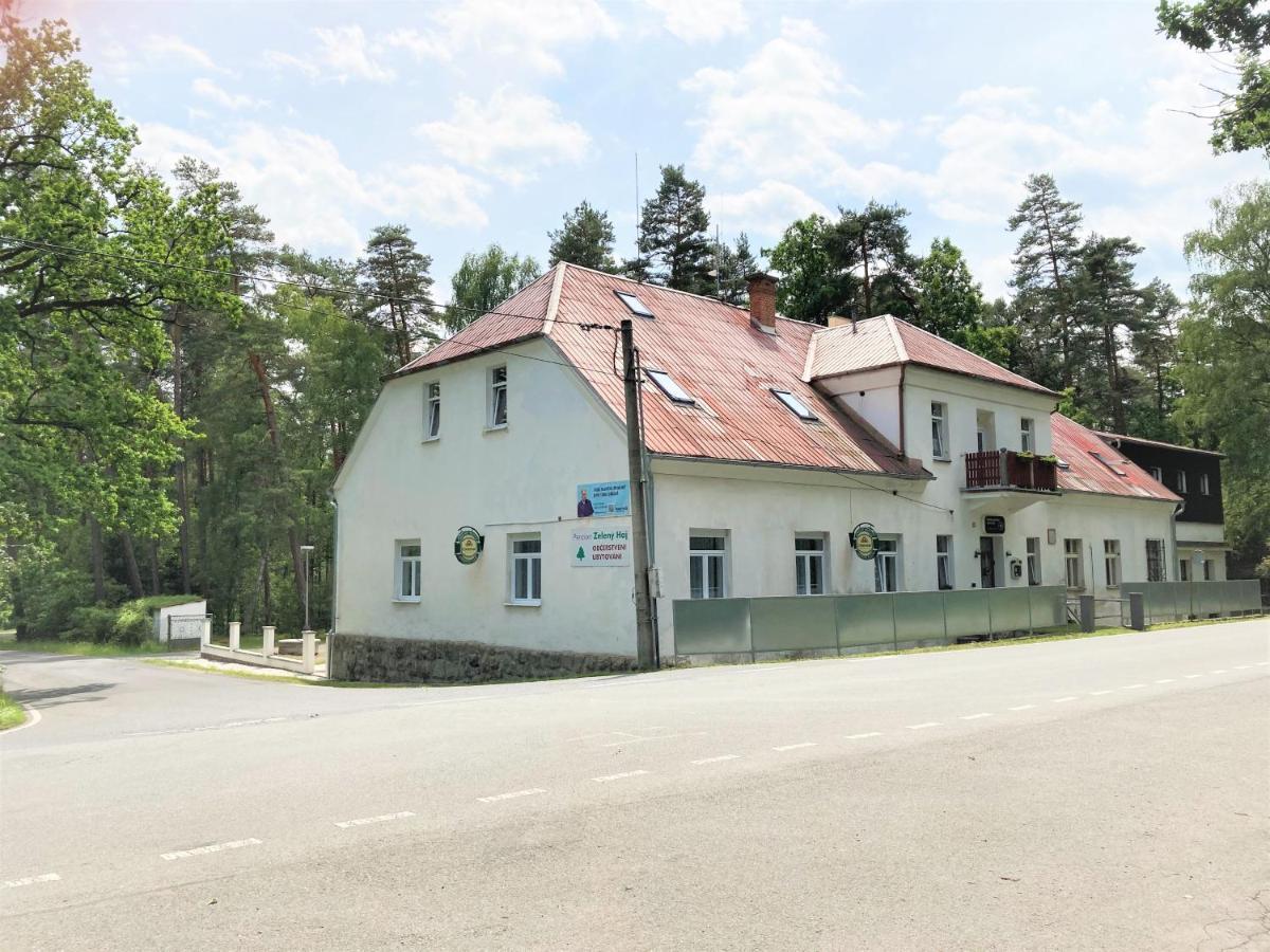 Penzion Zeleny Haj Hotel Merklin  Exterior photo